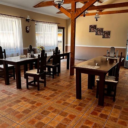 Pensiunea La Padure Cheia, Prahova Hotel Maneciu Luaran gambar