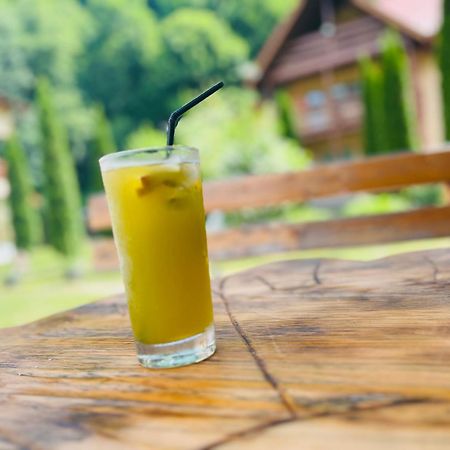 Pensiunea La Padure Cheia, Prahova Hotel Maneciu Luaran gambar