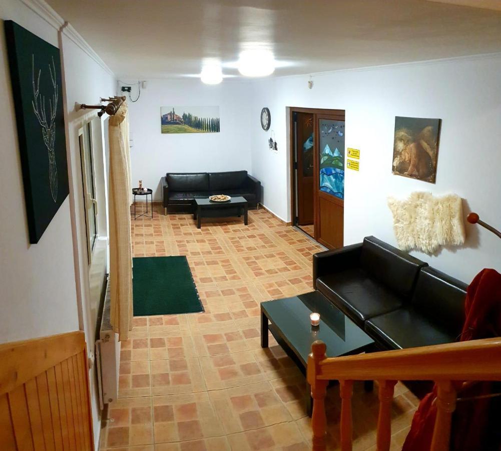 Pensiunea La Padure Cheia, Prahova Hotel Maneciu Luaran gambar