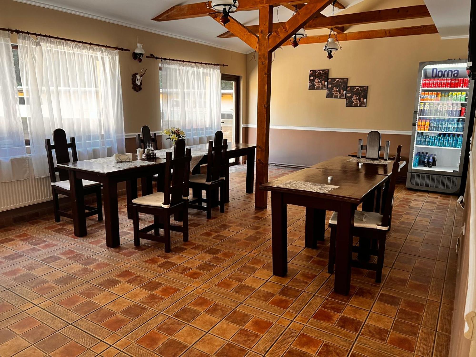 Pensiunea La Padure Cheia, Prahova Hotel Maneciu Luaran gambar
